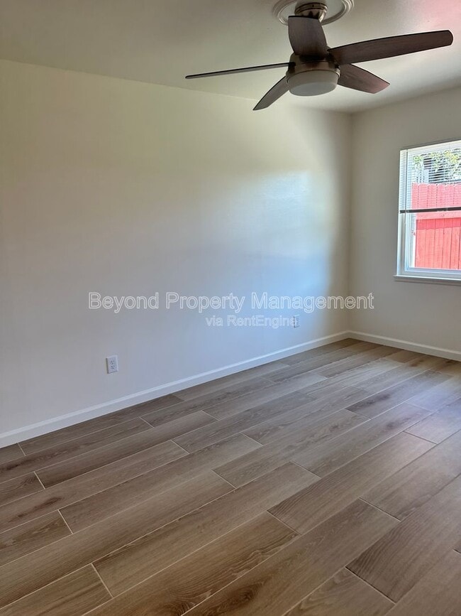 Building Photo - 3153 Mandan Way