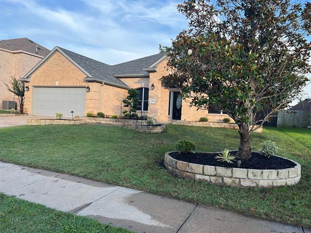 Building Photo - 2204 Windcastle Dr