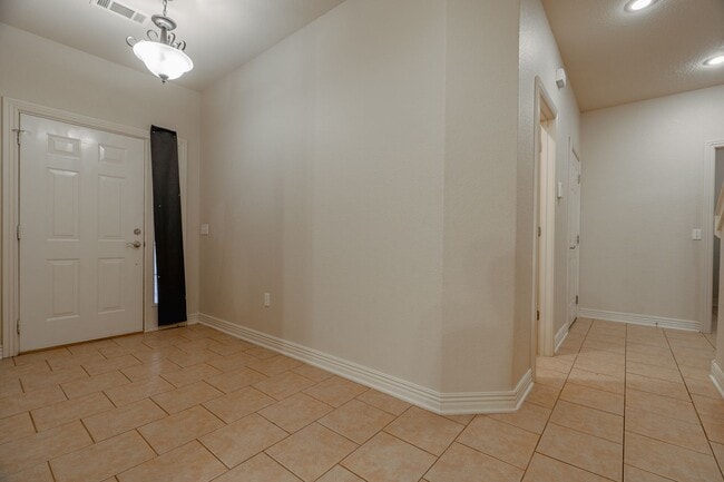 Building Photo - Pierremont 485-487