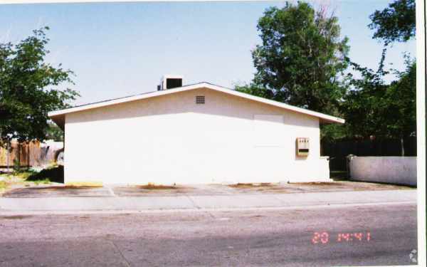 Building Photo - Arrowhead Acres