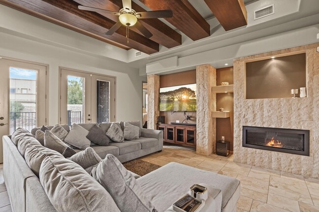 Building Photo - 14249 Hunter Creek Dr