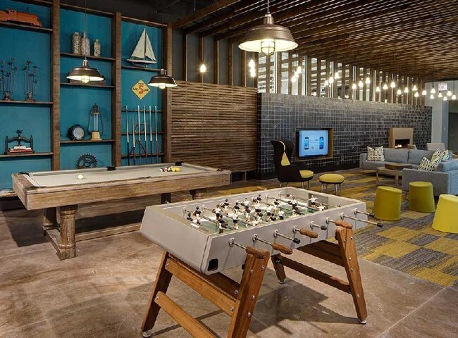 Foto del edificio - 855 N Clark St