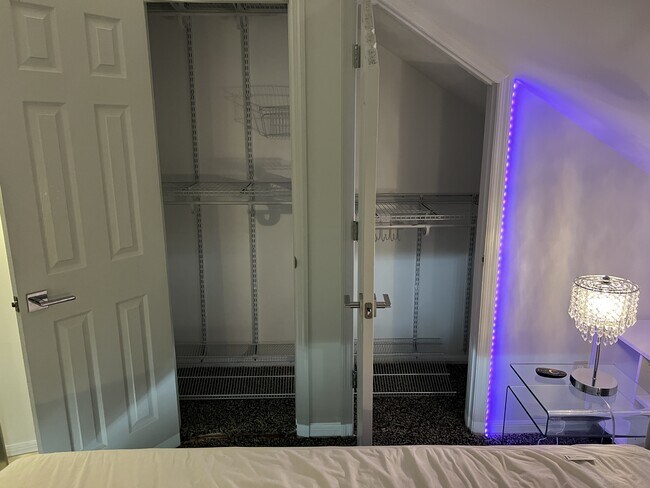 Foto del edificio - 1310 Daytona Ave