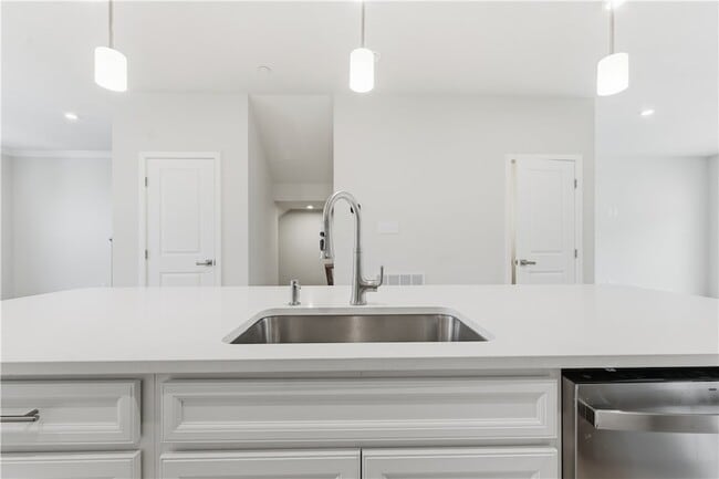 Building Photo - 339 Telluride Ln