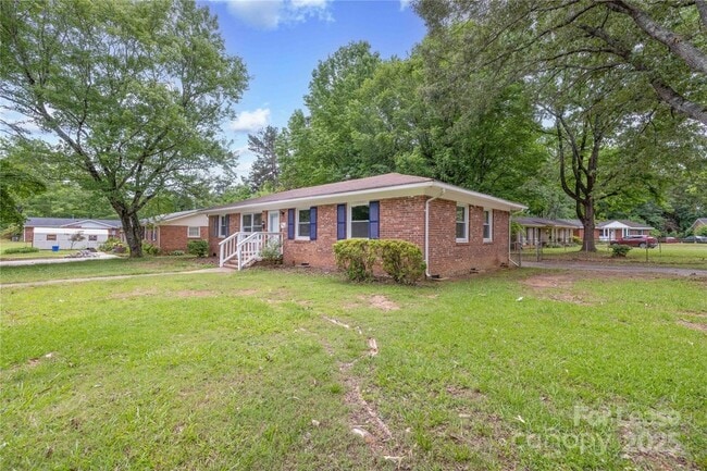 Foto del edificio - 4438 Gainsborough Rd