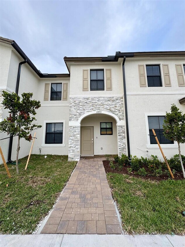 Primary Photo - 12893 SW 234th St