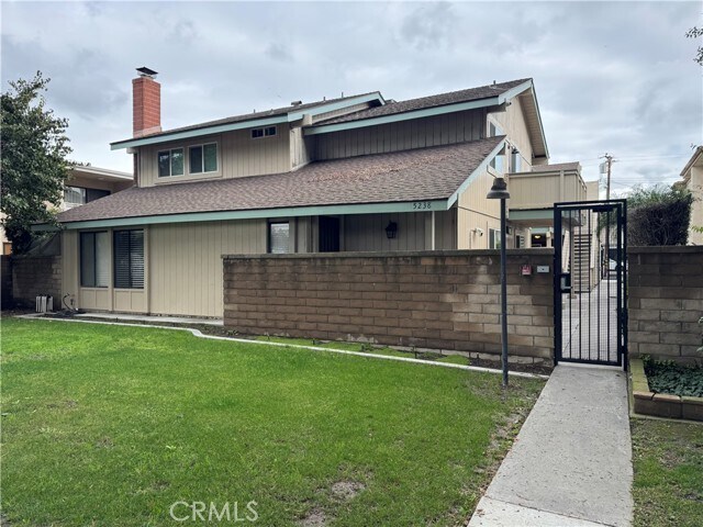 Foto principal - 5238 Hayter Ave