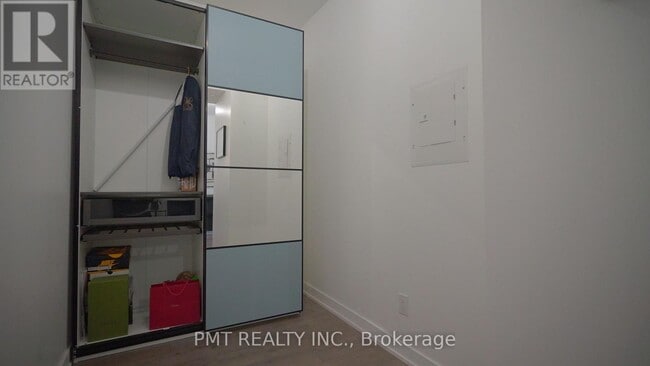 Building Photo - 180 Veterans Drive