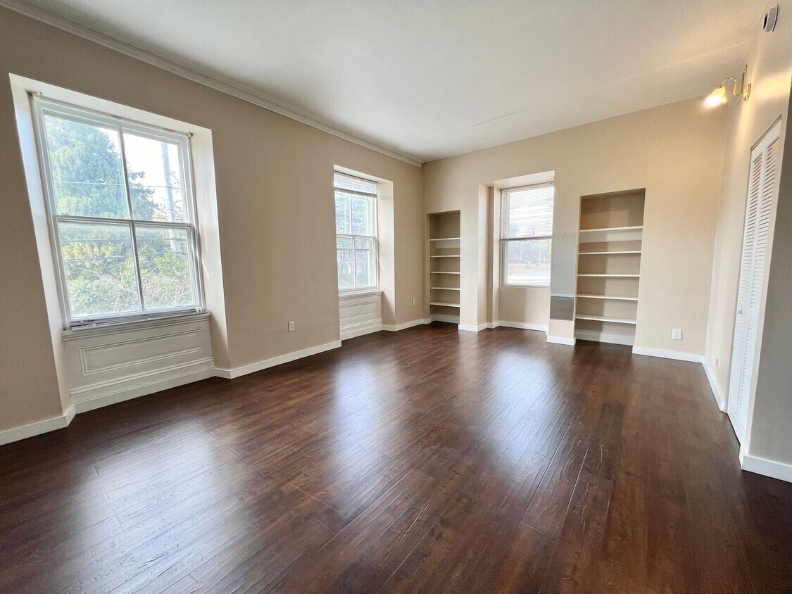 Primary Photo - Roxborough/Manayunk 2 Bedroom Apartment