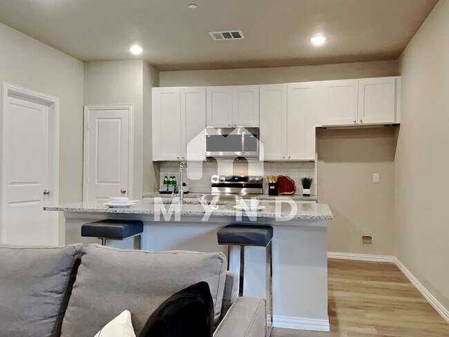 Building Photo - 426 Willow Crossing E [MODEL]