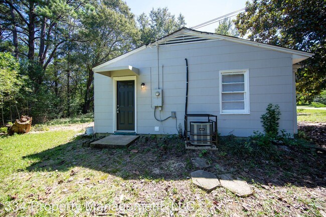 Building Photo - 3 br, 1 bath House - 1205 Cottondale road