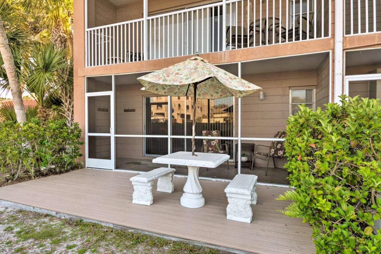 2850 Gulf of Mexico Dr Unit 11.1336796, Longboat Key, FL 34228 Room