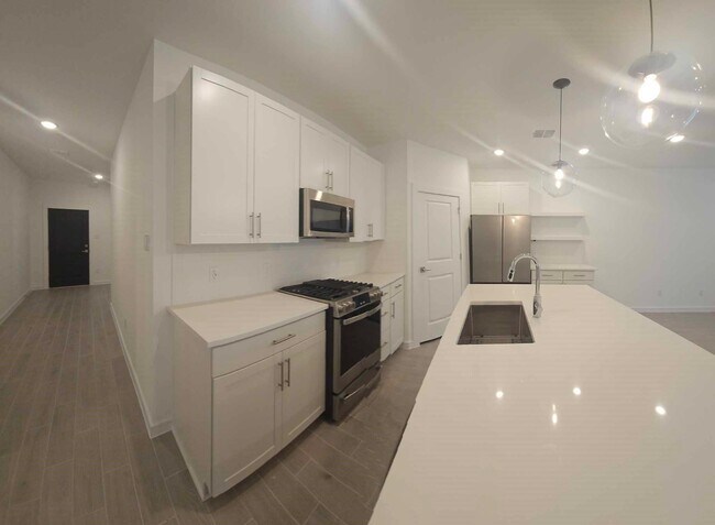 Foto del edificio - 8442 Bay Oaks Dr