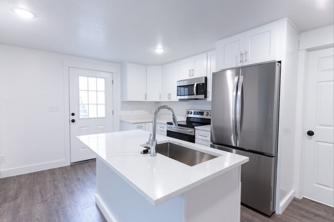 Foto del edificio - Modern 2-Bedroom Apartment in Peaceful Eag...