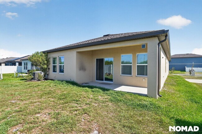 Building Photo - 2389 Harris Hawk Ave