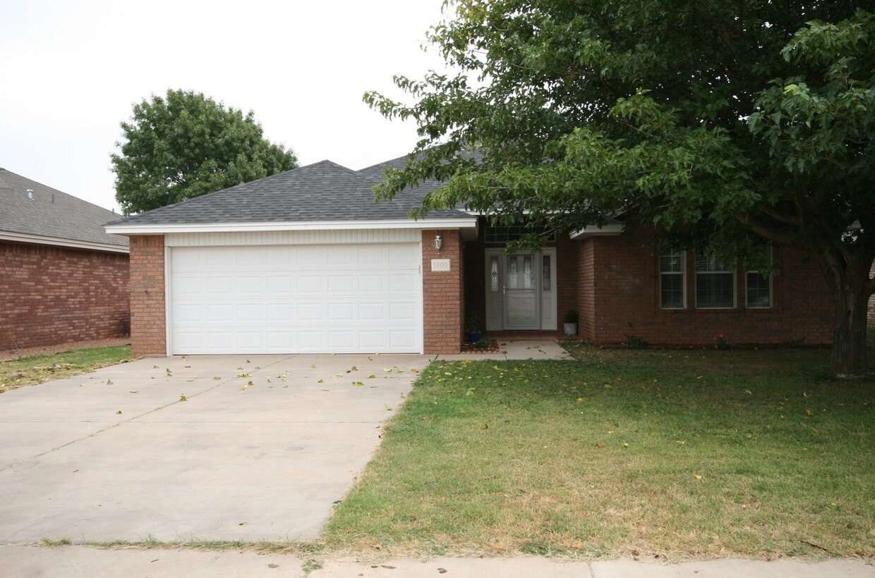 Primary Photo - Cozy 4 Bed 2 Bath! Mesa School District !