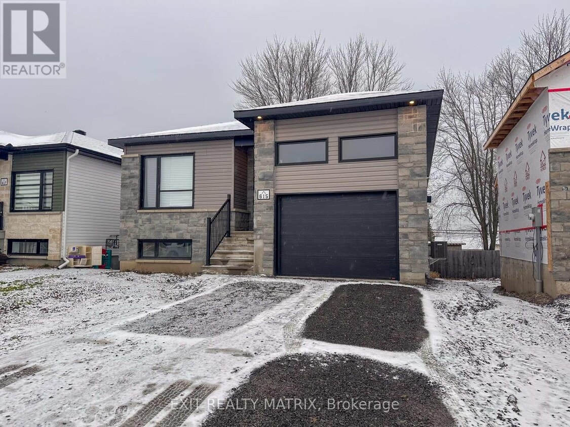 Photo principale - 615 Montessor Cres
