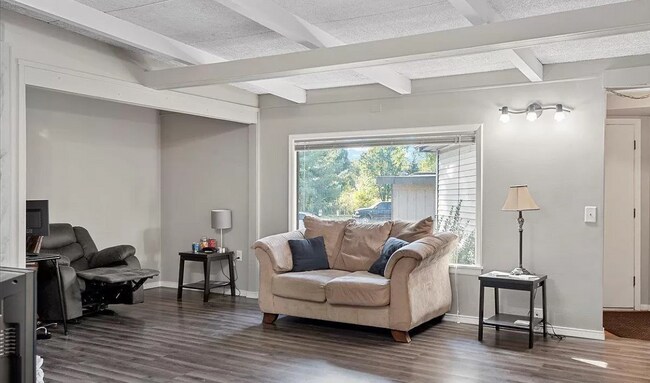 Sala de estar 4 - 6600 6th Street Frontage Rd E