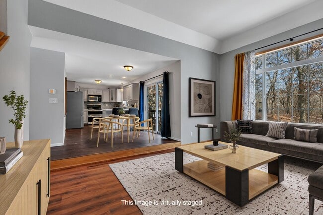 Foto del edificio - 516 4th Ave NE
