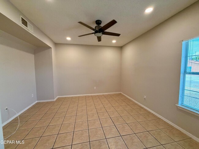 Building Photo - 3629 Cave Palm Pl