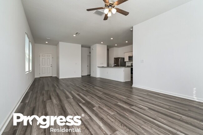 Building Photo - 860 Ribbon Grass Lp