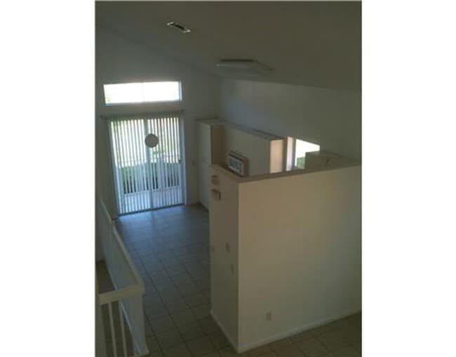 Building Photo - 9829 Scribner Ln