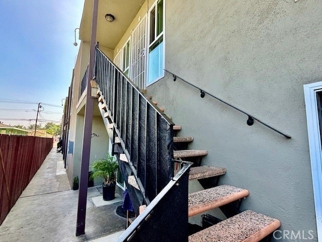 Foto del edificio - 815 N Rose Ave