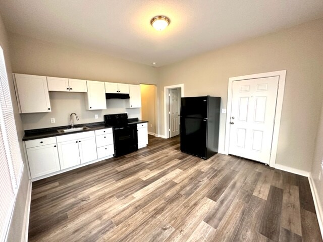 Foto del edificio - 1827 Proctor Ave