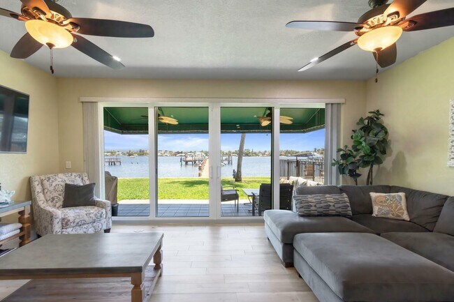 Foto del edificio - 316 N Lake Dr