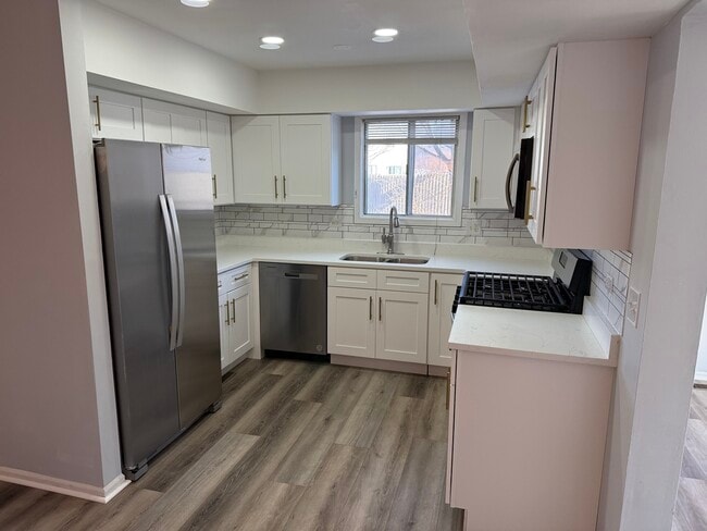 Building Photo - 2231 Wentworth Ct