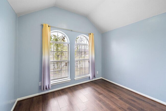 Building Photo - 13211 Boxwood Terrace Dr