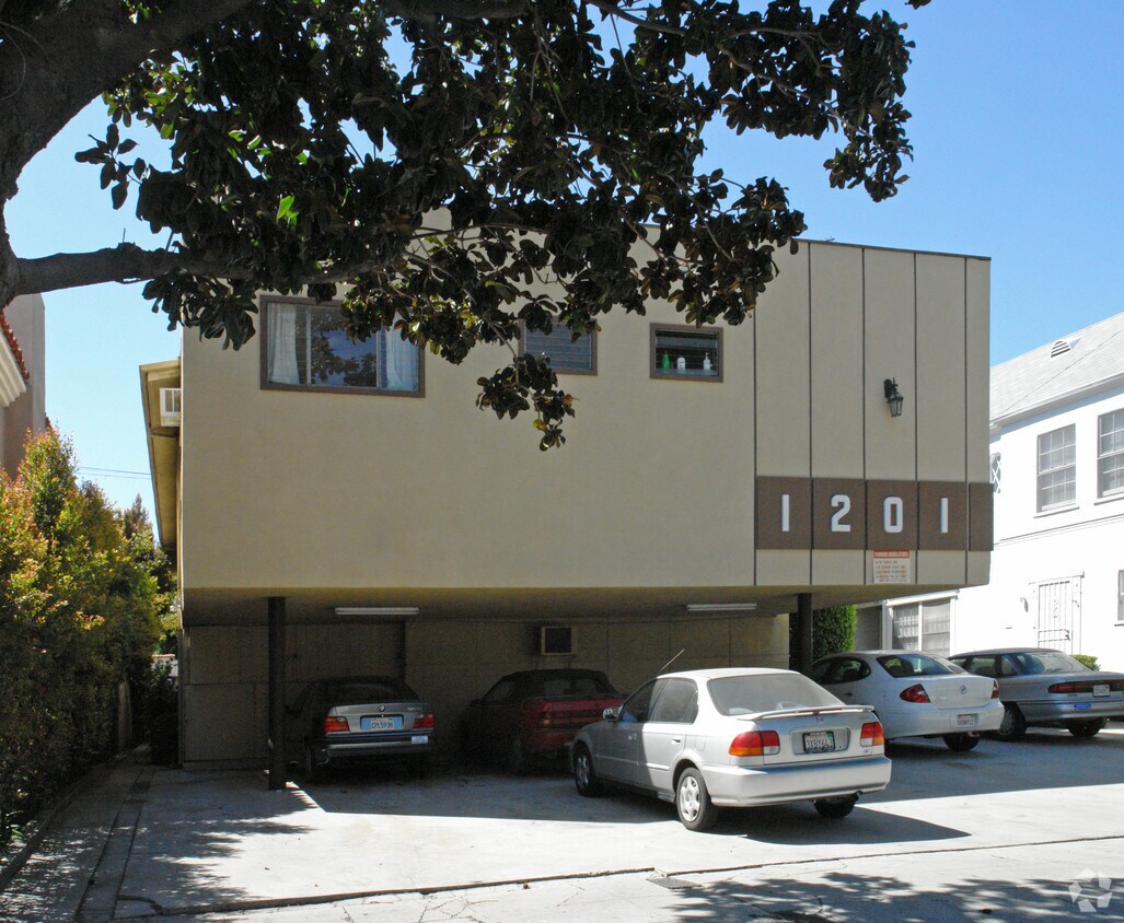 Primary Photo - 1201 S Sherbourne Dr