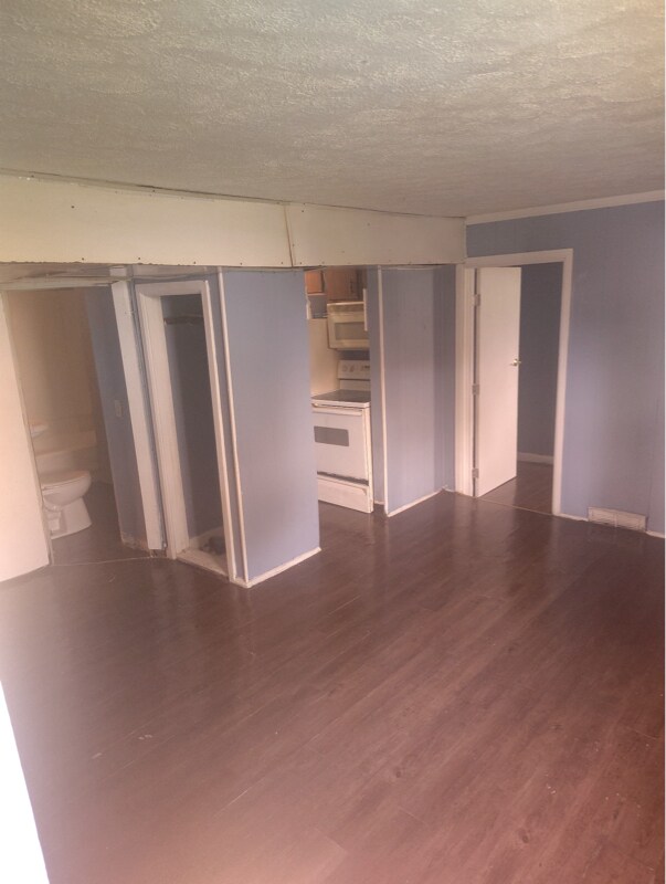 Foto del edificio - 1532 Woodland Ave NW