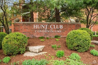 Building Photo - 187 Hunt Club Dr