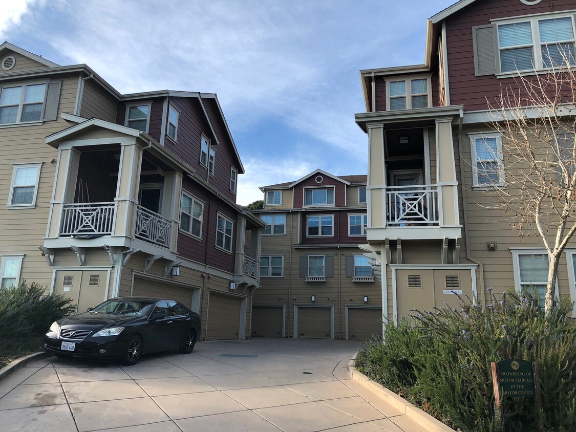 6076 Old Quarry Loop, Oakland, CA 94605 Townhome Rentals in Oakland