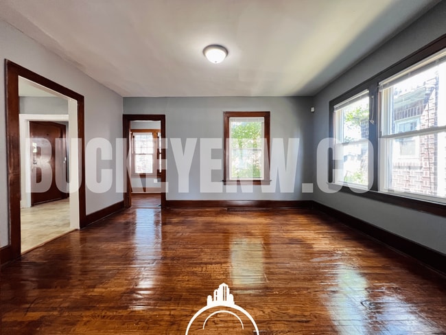 Building Photo - 1308 Thatcher Dr