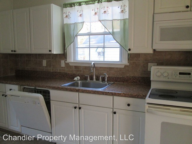 Building Photo - 3 br, 1 bath House - 800 Mayfield Avenue