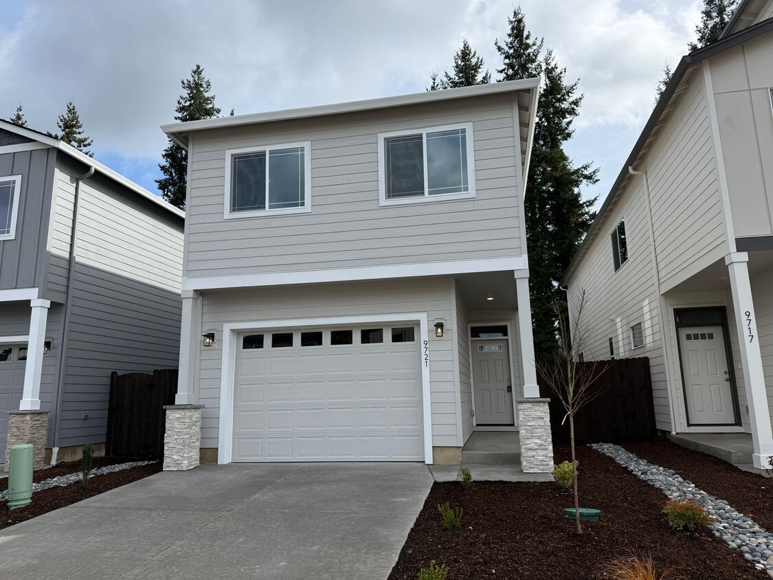 Beautiful Three Bedroom New Construction Home For Rent - Beautiful Three Bedroom New Construction Home For Rent