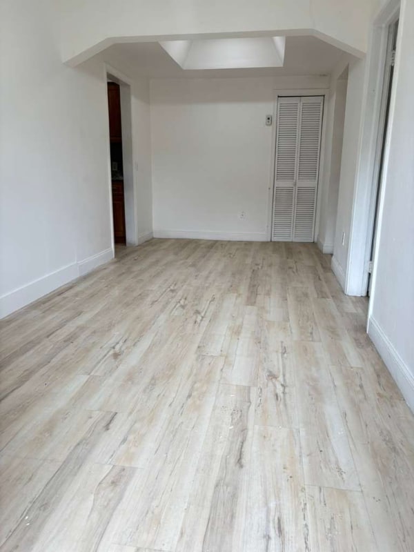 Building Photo - 3033-3033 NW 15th St