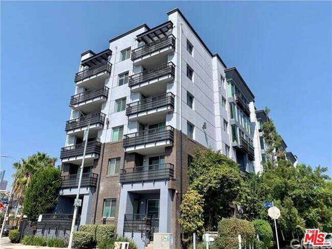 Foto del edificio - 629 Traction Ave