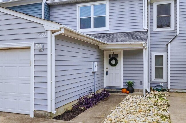 Foto del edificio - 2303 Merl Cir