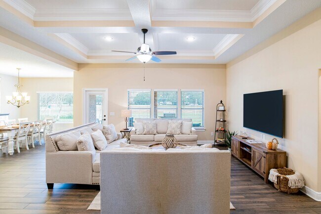 Building Photo - Furnished Newly Built Home