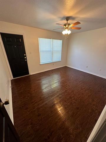 Foto del edificio - 8202 Marydean Ave