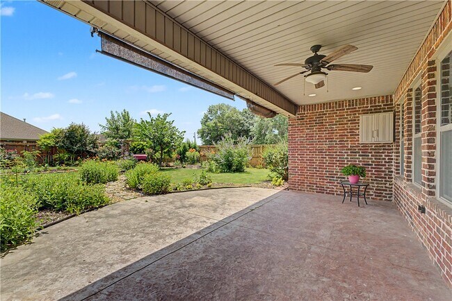 Foto del edificio - 1110 Ellen Ray Ln