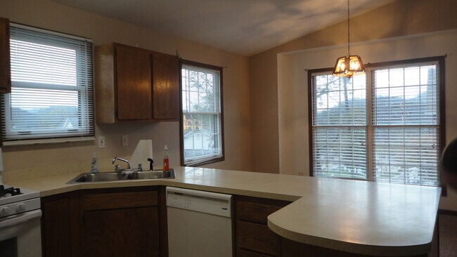 Foto del edificio - 1223 Richwood Ave