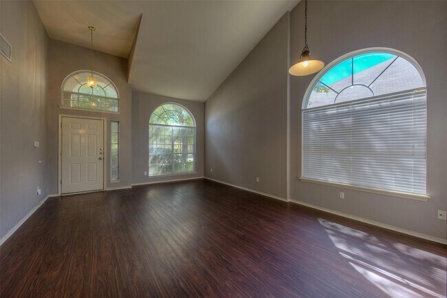 Building Photo - 3510 Sauls Dr