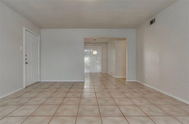 Foto del edificio - 2409 Ventura Dr