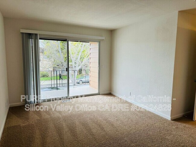 Foto del edificio - 1566 Stokes St