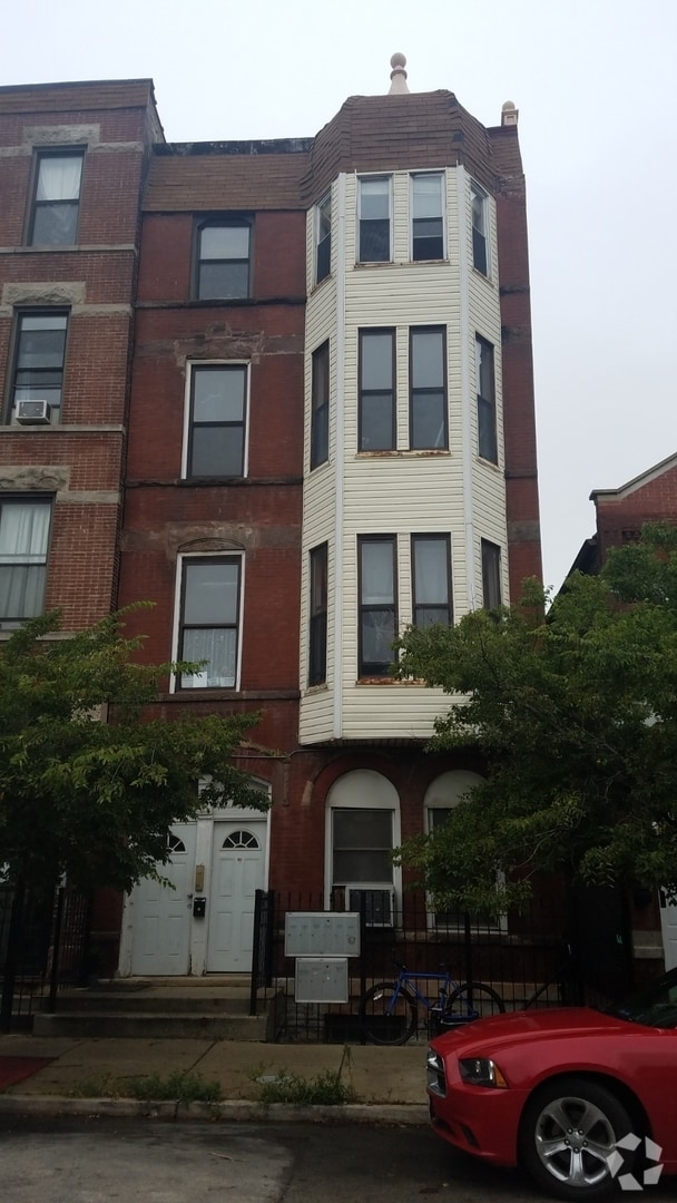 Building Photo - 1340 W 18th Pl