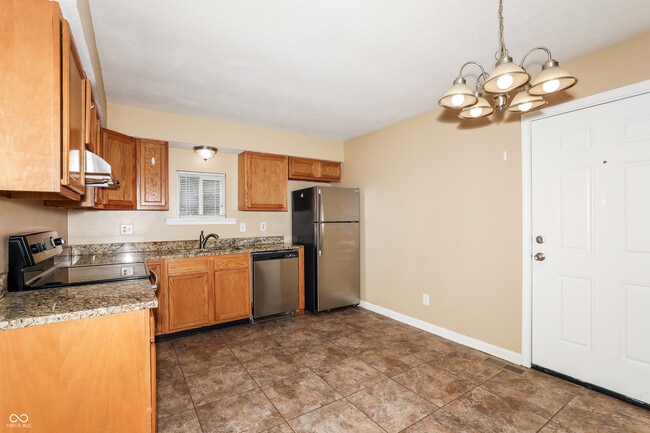 Foto del edificio - 5804 Coppock Ln